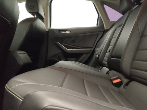 Used 2022 Volkswagen Jetta SE FWD image 18