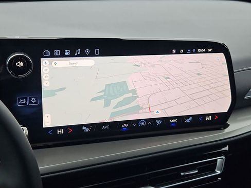 New 2026 Chevrolet Traverse LT image 18