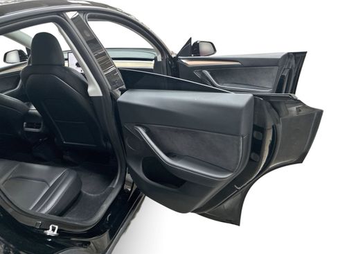 Certified 2023 Tesla Model Y Long Range AWD/4WD image 12