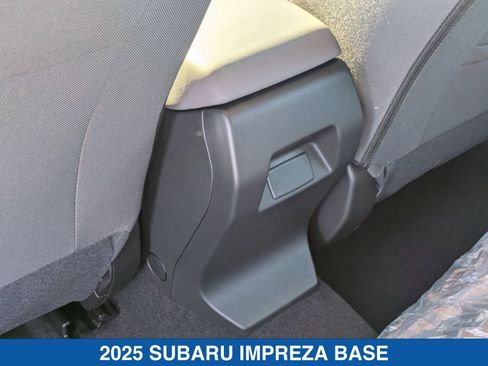 Certified 2025 Subaru Impreza 2.0i image 11