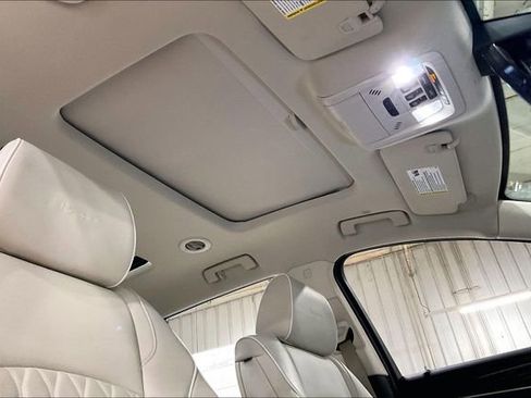 Used 2024 Buick Enclave Avenir w/ Avenir Technology Package FWD image 22