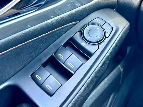 Used 2020 Chevrolet Traverse LT w/ LPO, Cargo Package image 22