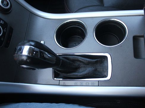 Used 2013 Ford Edge SEL image 19