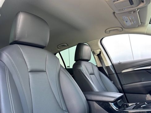 Used 2024 Buick Envision Preferred AWD/4WD image 18