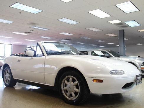 Used 1990 MAZDA MX-5 Miata image 32