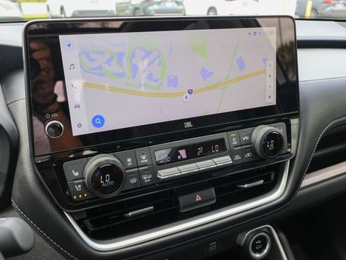 Used 2026 Toyota Grand Highlander AWD image 3