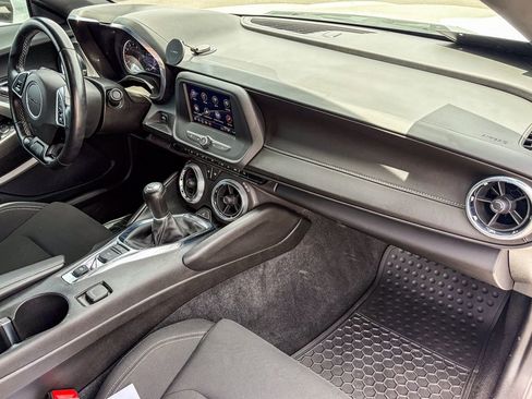 Certified 2021 Chevrolet Camaro LS RWD image 34