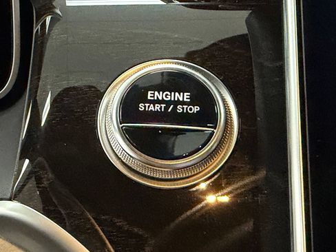 Certified 2025 Mercedes-Benz GLC 350e 4MATIC image 31