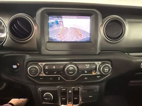 Used 2023 Jeep Wrangler Unlimited w/ Cold Weather Group AWD/4WD image 23