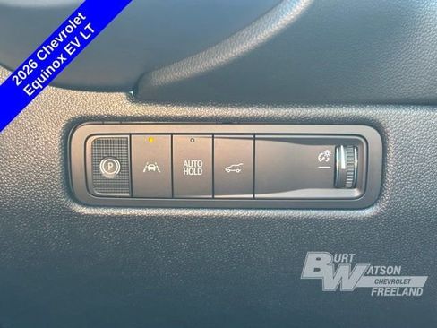 New 2026 Chevrolet Equinox EV LT image 17