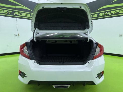 Used 2019 Honda Civic Sport image 9