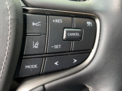 Certified 2023 Lexus LS 500 AWD w/ Luxury Package image 26