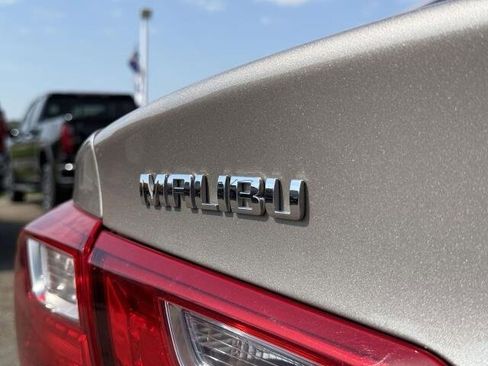 Used 2025 Chevrolet Malibu LT image 7