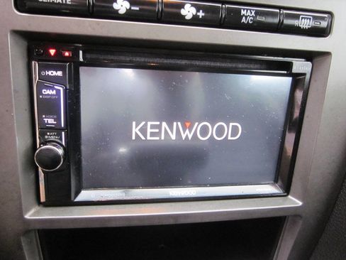 Used 2010 Ford Mustang Convertible image 20