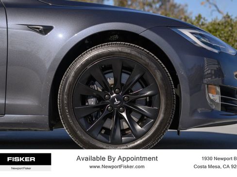 Used 2020 Tesla Model S Long Range Plus image 5