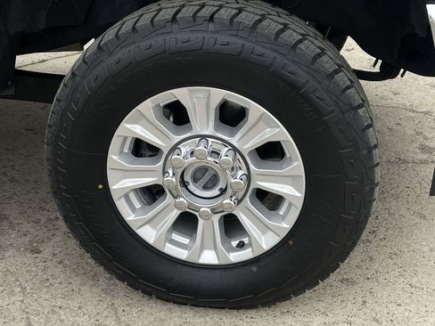 Used 2021 Ford F250 XL w/ STX Appearance Package image 30