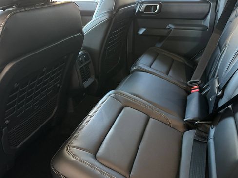 New 2026 Ford Bronco Badlands AWD/4WD image 11