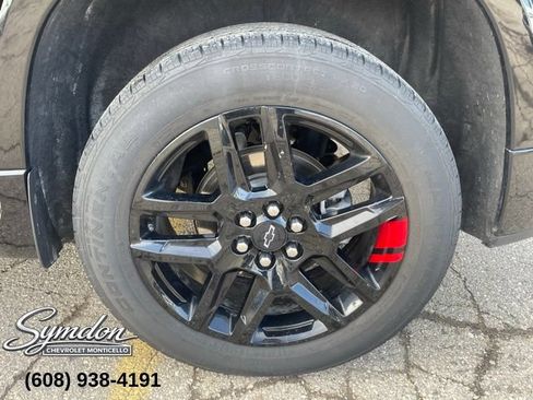 Used 2023 Chevrolet Traverse Premier w/ Redline Edition AWD/4WD image 11