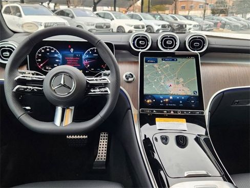 Certified 2025 Mercedes-Benz GLC 300 4MATIC image 11