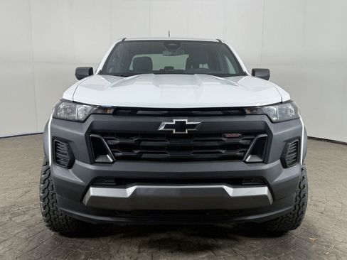 Used 2024 Chevrolet Colorado Trail Boss w/ LPO, Dark Essentials Package AWD/4WD image 2