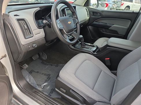 Used 2018 Chevrolet Colorado W/T w/ WT Convenience Package image 11