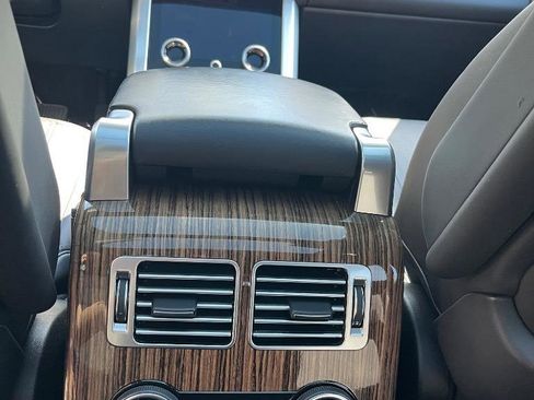 Used 2018 Land Rover Range Rover Supercharged image 26