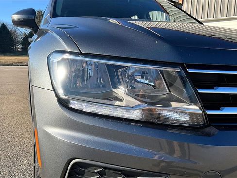 Used 2018 Volkswagen Tiguan S image 27