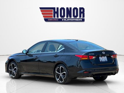 Used 2024 Nissan Altima 2.5 SR FWD image 6