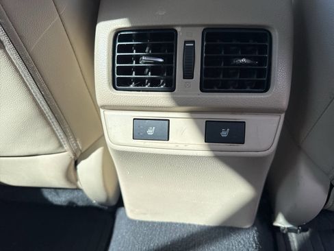 Used 2016 Subaru Outback 2.5i Limited image 20