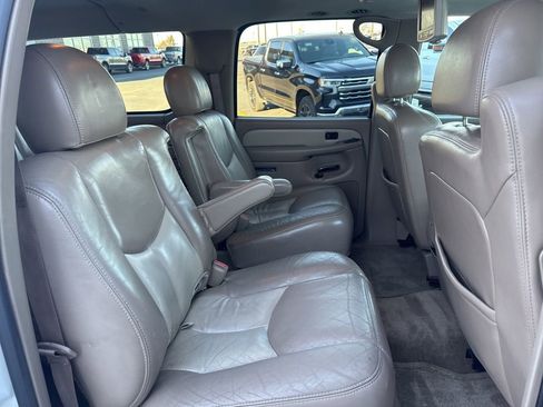 Used 2004 GMC Yukon XL Denali image 27