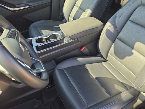 Used 2025 Chevrolet Equinox LT w/ Convenience Package II FWD image 15