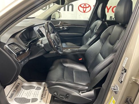 Used 2016 Volvo XC90 T6 Momentum image 25