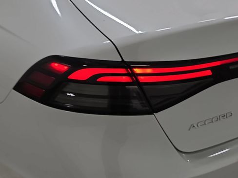 Used 2023 Honda Accord LX image 31