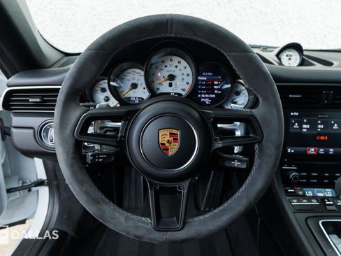 Used 2018 Porsche 911 GT3 w/ Sport Chrono Package RWD image 26