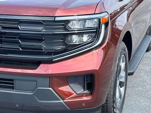 New 2027 Ford Expedition Active AWD/4WD image 9