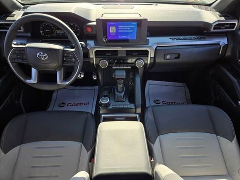 Used 2025 Toyota Tacoma TRD Sport AWD/4WD image 14