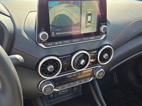 Used 2024 Nissan Sentra SR w/ SR Premium Package image 23