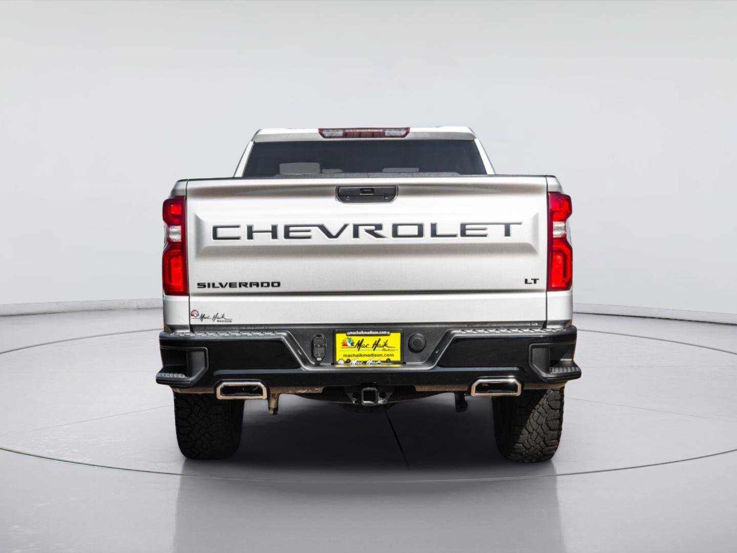 Used 2021 Chevrolet Silverado 1500 LT Trail Boss w/ LPO, Dark Essentials Package AWD/4WD image 8