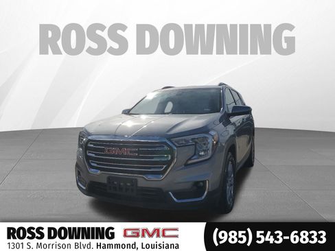 Used 2024 GMC Terrain SLT image 1