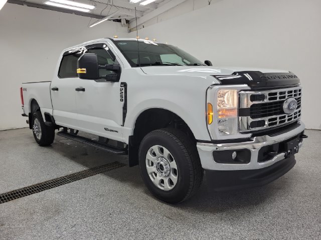 Used 2024 Ford F250 XLT AWD/4WD image 2