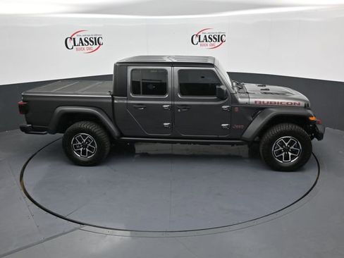 Used 2025 Jeep Gladiator Rubicon w/ Convenience Group image 19
