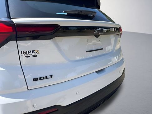 New 2027 Chevrolet Bolt LT FWD image 31