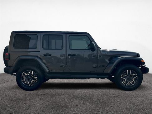 New 2025 Jeep Wrangler Sahara image 7