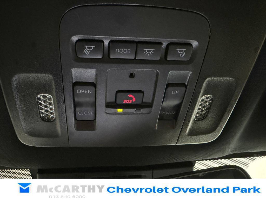 Used 2025 Toyota Camry SE w/ Multimedia Upgrade Package AWD/4WD image 23