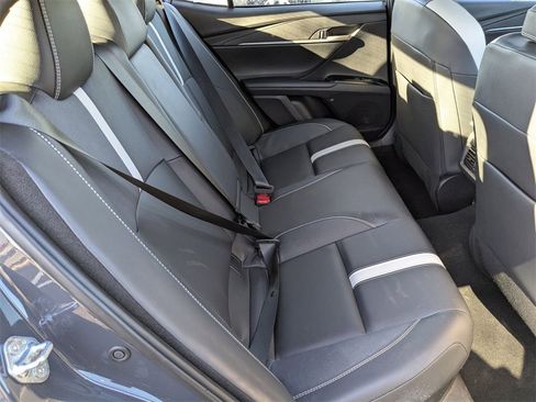 Used 2025 Toyota Camry SE image 34