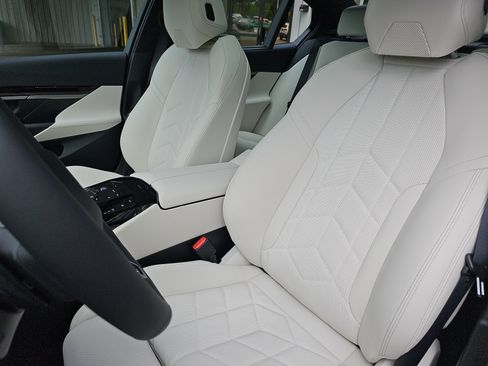 New 2026 BMW 530i w/ Executive Package RWD image 17