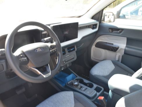 New 2025 Ford Maverick XLT image 13