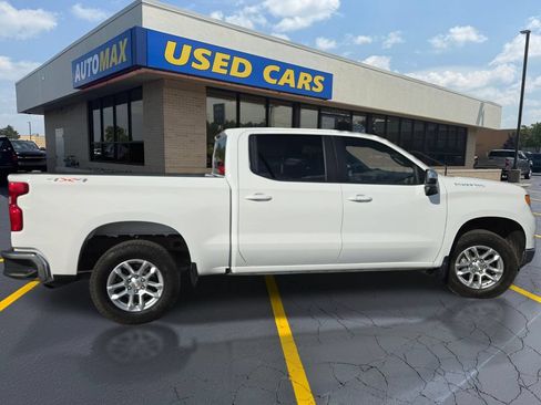 Used 2024 Chevrolet Silverado 1500 LT AWD/4WD image 2