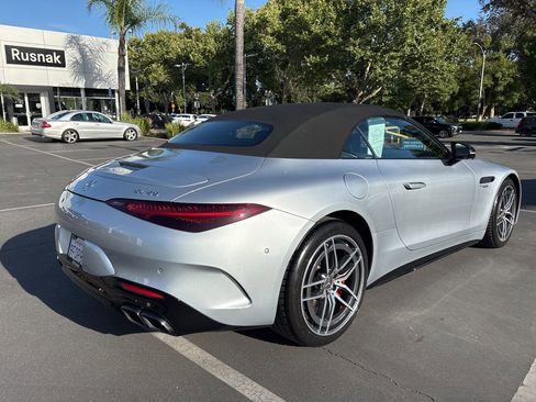Used 2022 Mercedes-Benz SL 55 AMG 4MATIC image 2