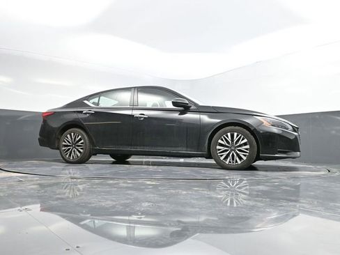 Used 2024 Nissan Altima 2.5 SV image 52